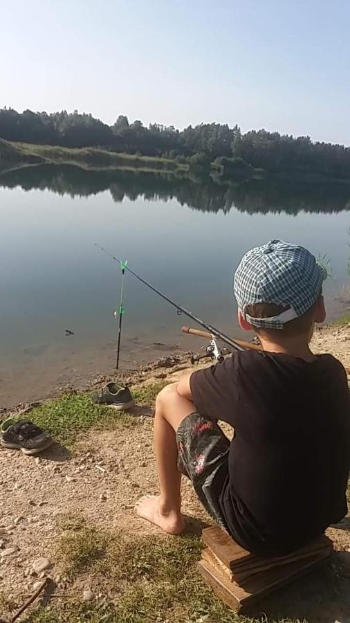 Aris Pokoje Goscinne Wojnicz Exteriér fotografie